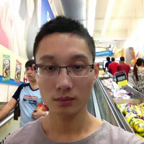炙热水影的照片
