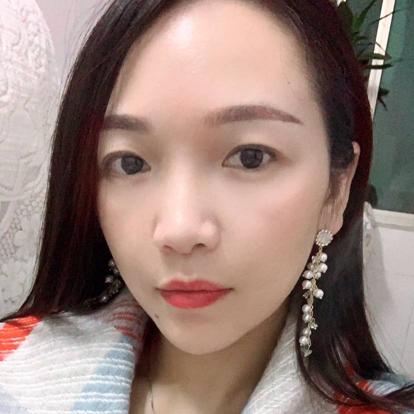 舒荷闻微笑的照片