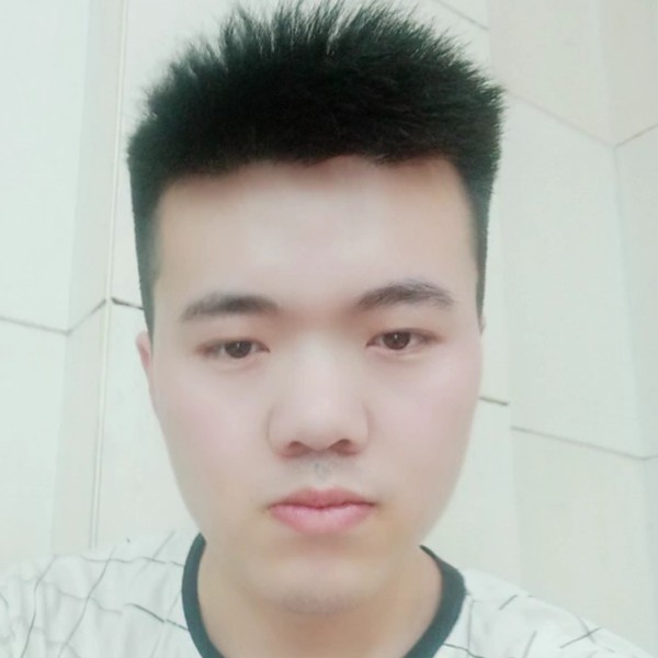 一只帅气的小哥哥的照片