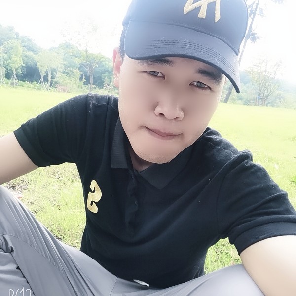 隔壁  小哥的照片