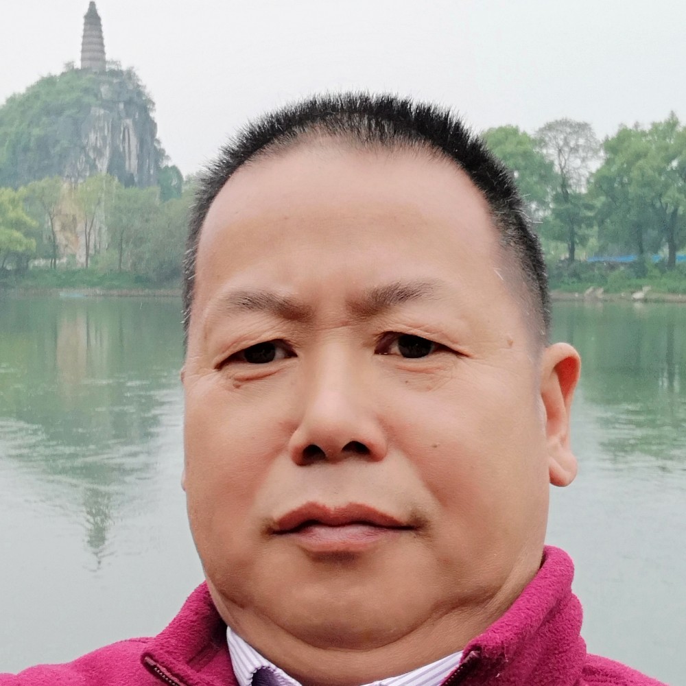 守在彼岸的人的照片