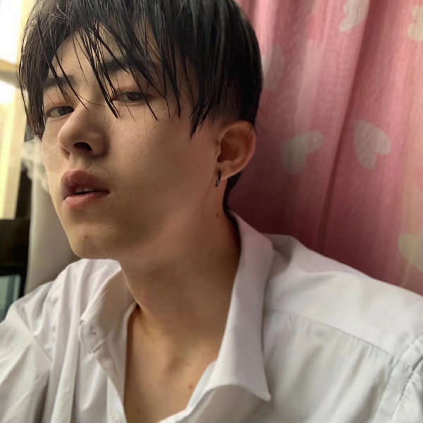 LI梓晨的照片