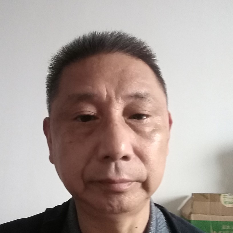 青衫演变拉长的照片