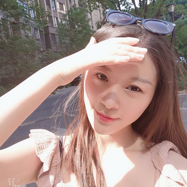 王钱钱的照片