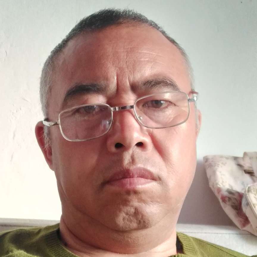 1辈子旳向耳机的照片