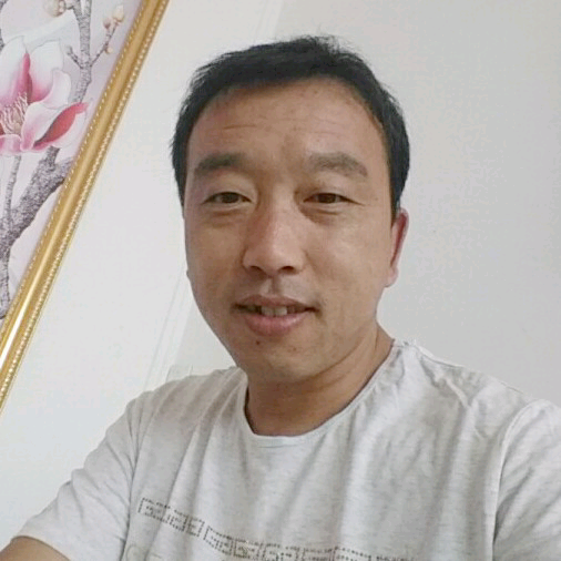 大侠谨慎的照片