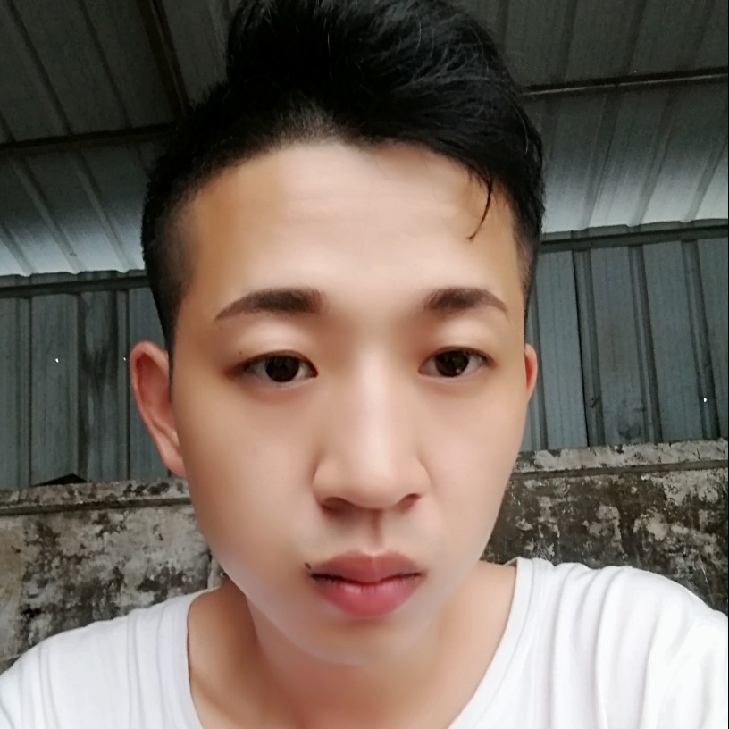 心痛的小卫的照片