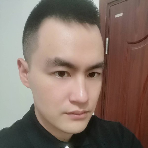 陆雪舟的照片