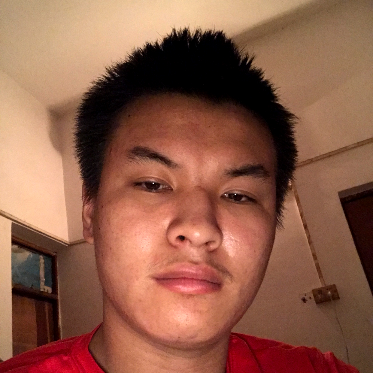 艾永成，的照片