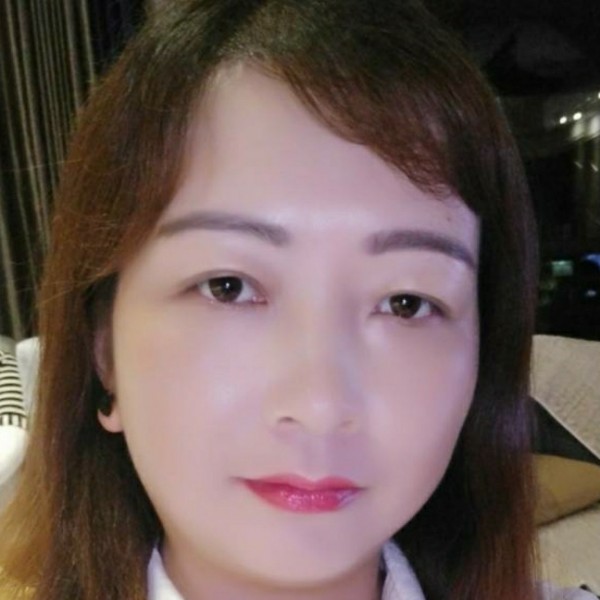 星愿深拥落寂的照片