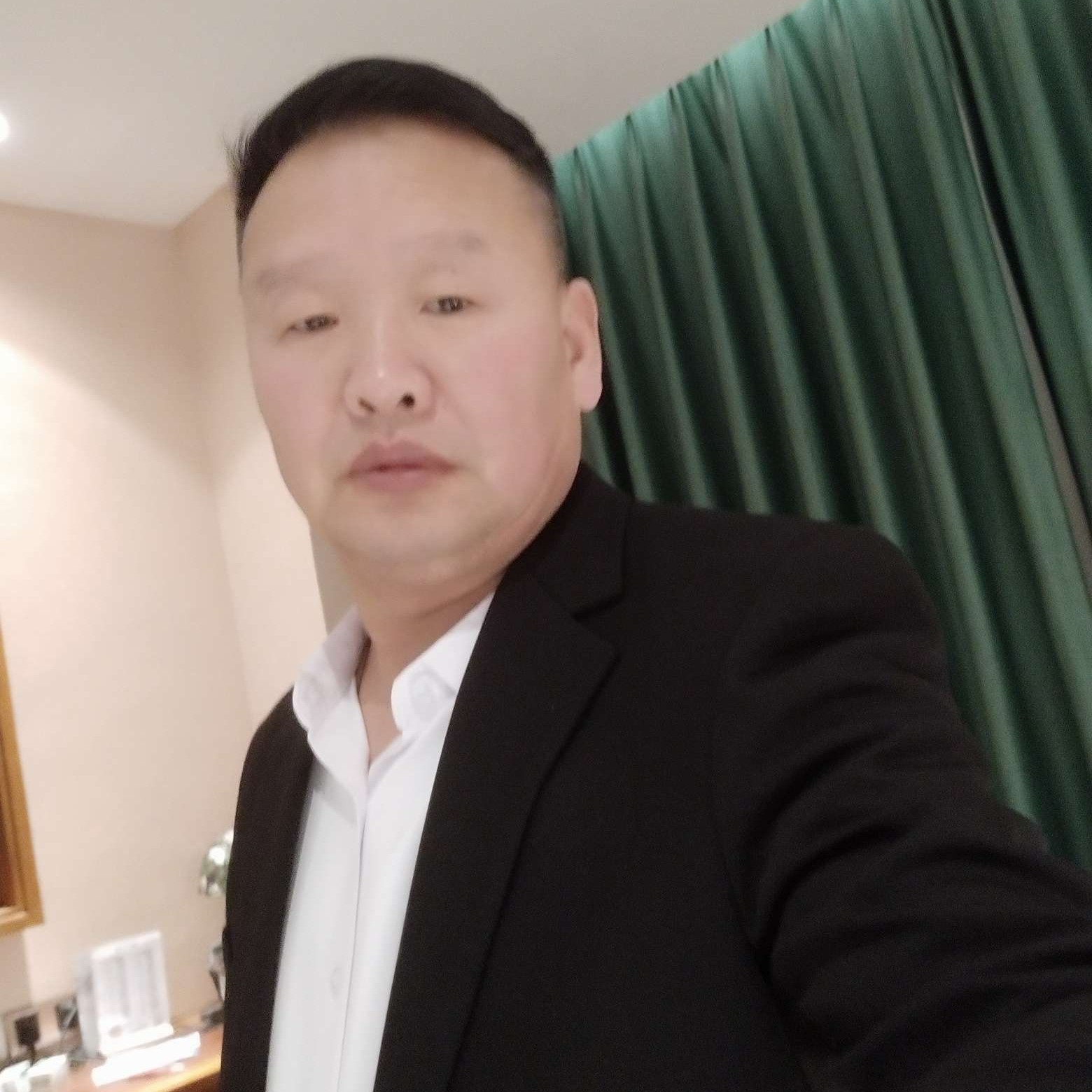 大气给镜子的照片