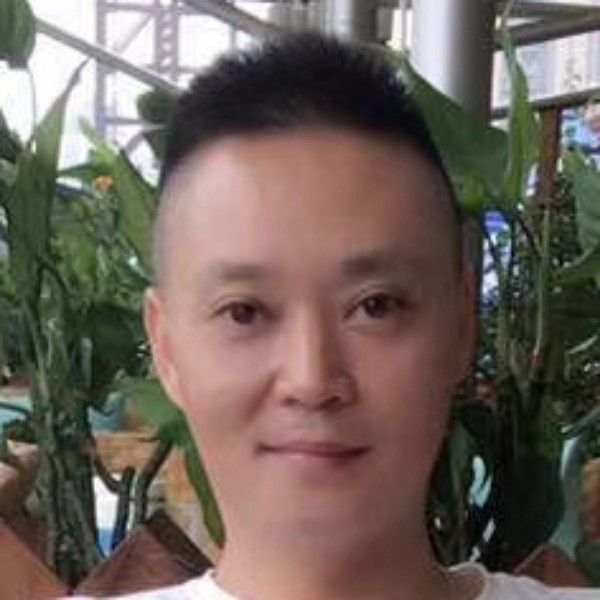 帅哥受伤的照片