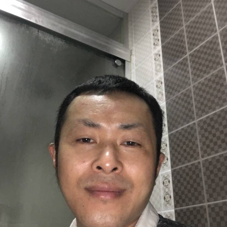 平常蹙眉矜柔的照片