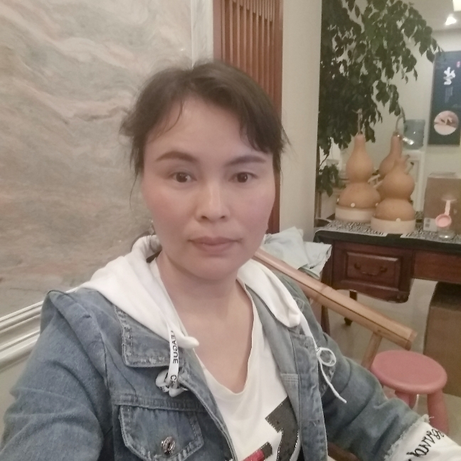 可爱蹙眉月亮的照片