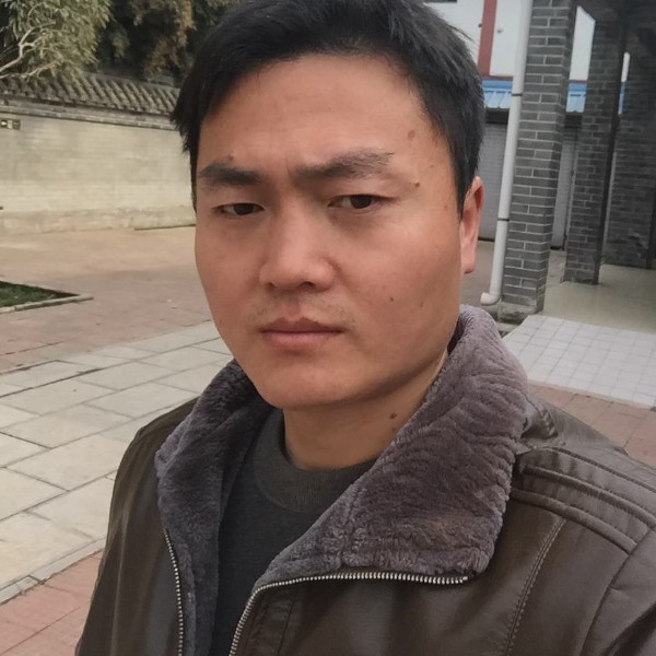 青衫扯精明的照片