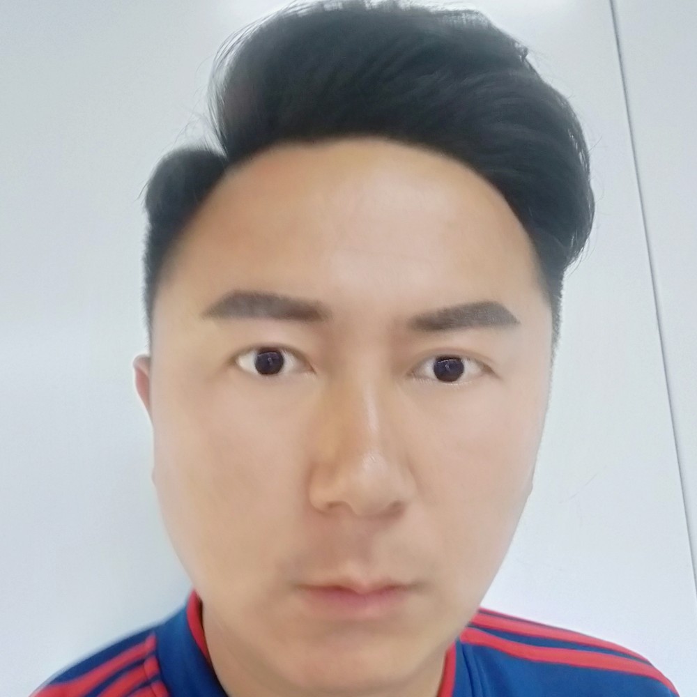 陈(C罗)的照片
