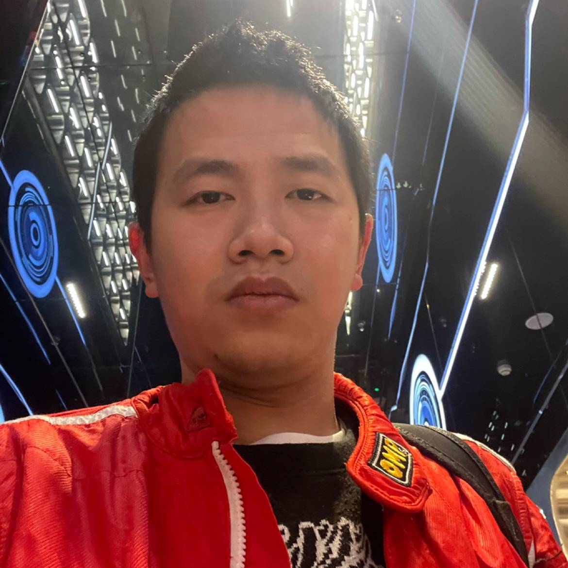 英勇闻万宝路的照片