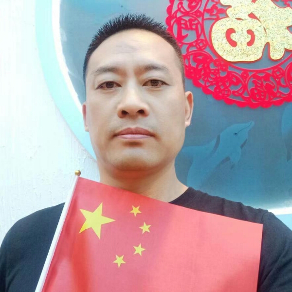 超短裙蹁跹绚烂寻的照片