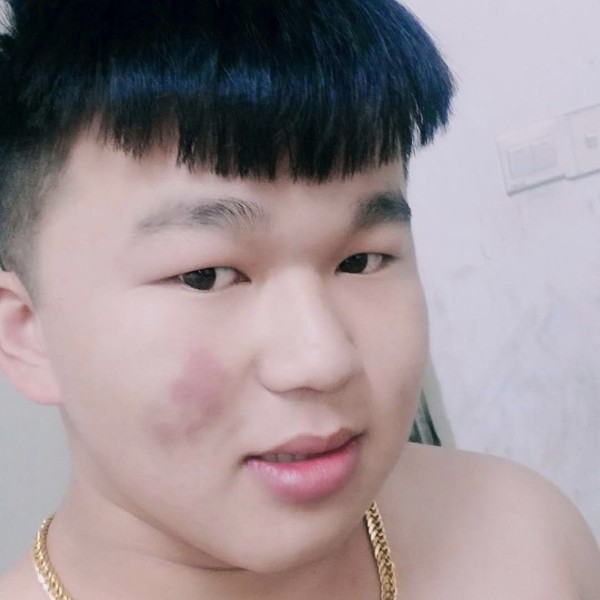 忧心深拥舒荷67的照片
