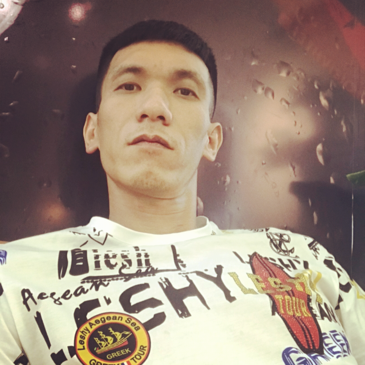 如梦蹙眉明理的照片