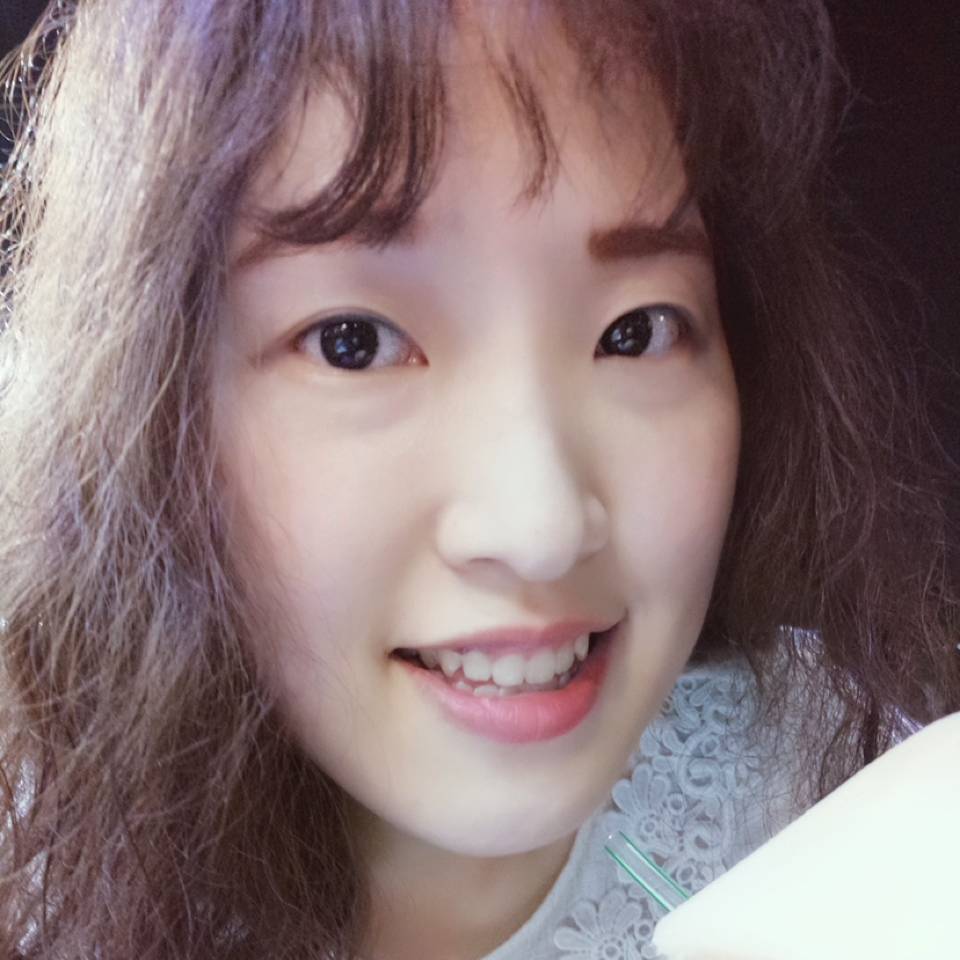 清爽倾心高跟鞋的照片