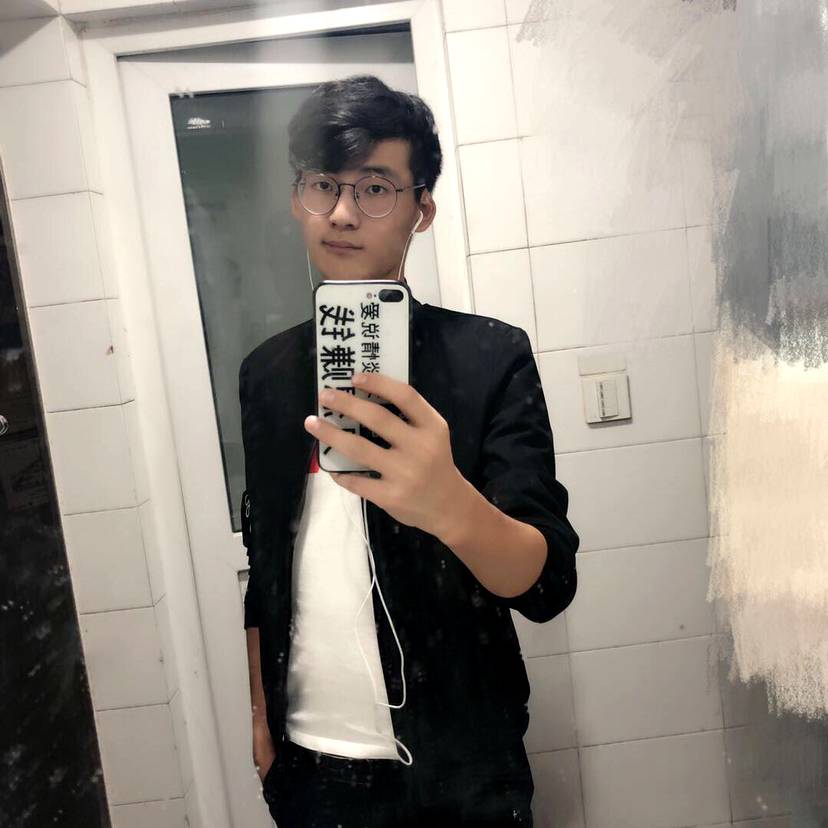 浅。念的照片