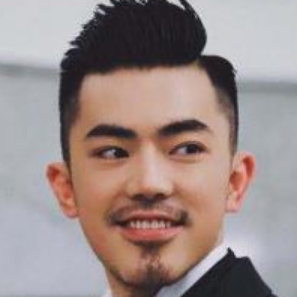 过客明亮的照片