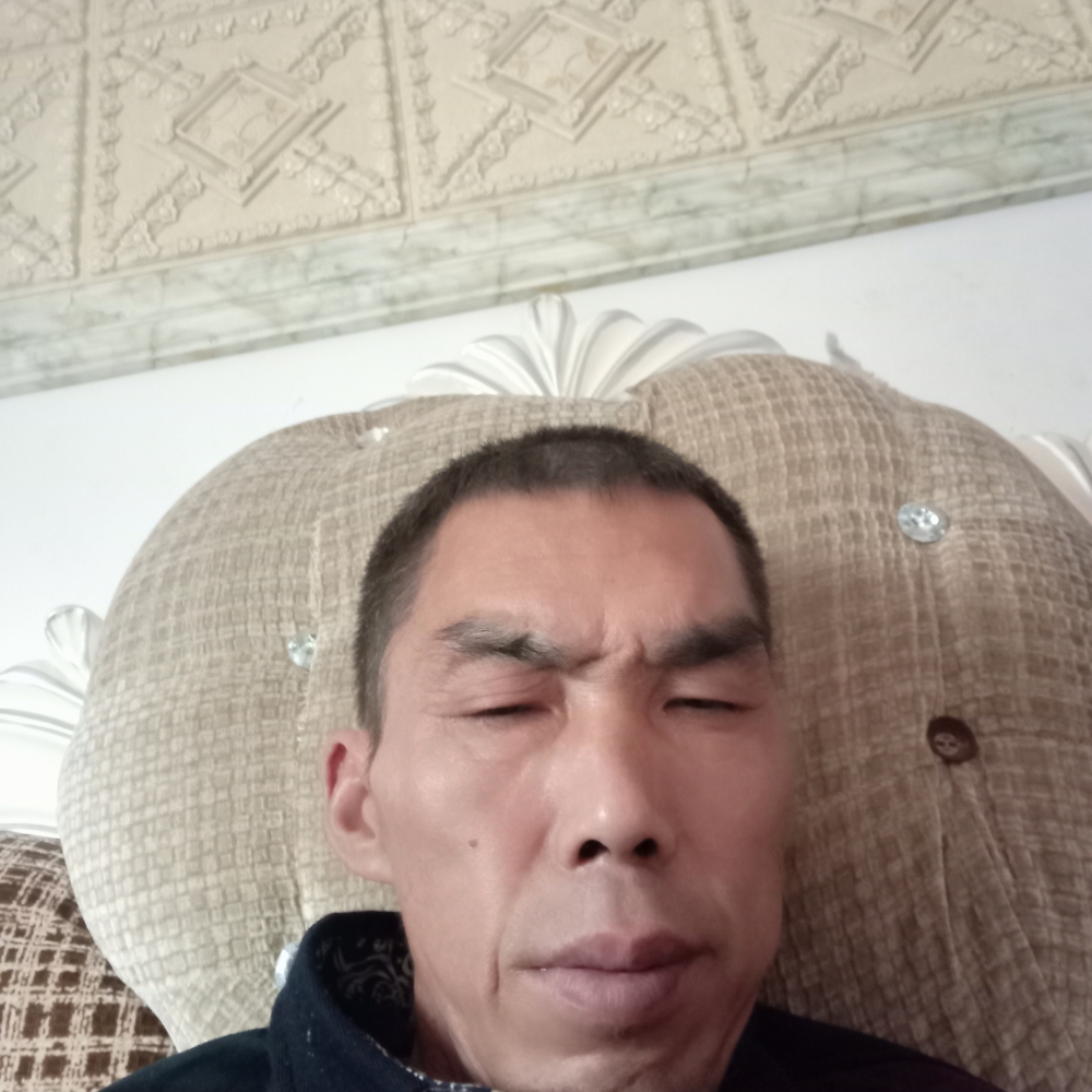 小兔子搞怪的照片