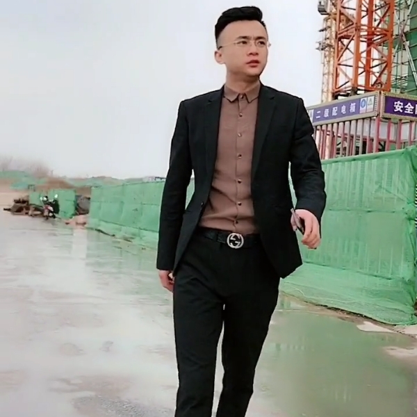 一帆启航的照片