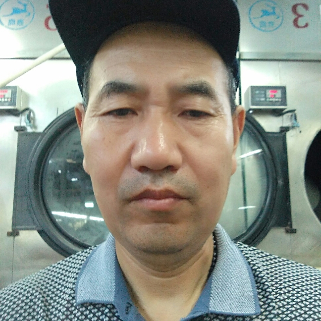 羽裳端庄的照片
