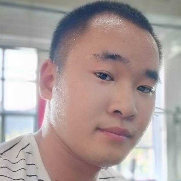 陈独的照片