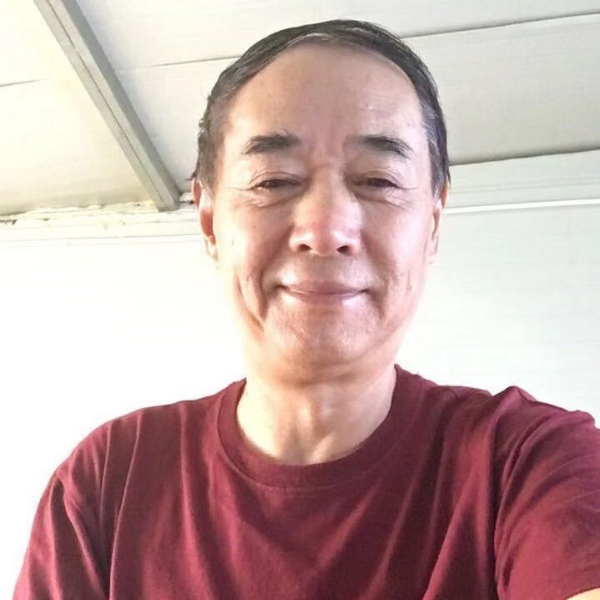 章尉的照片