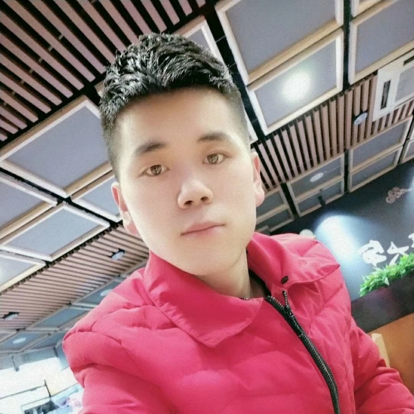 穿精戴表的照片
