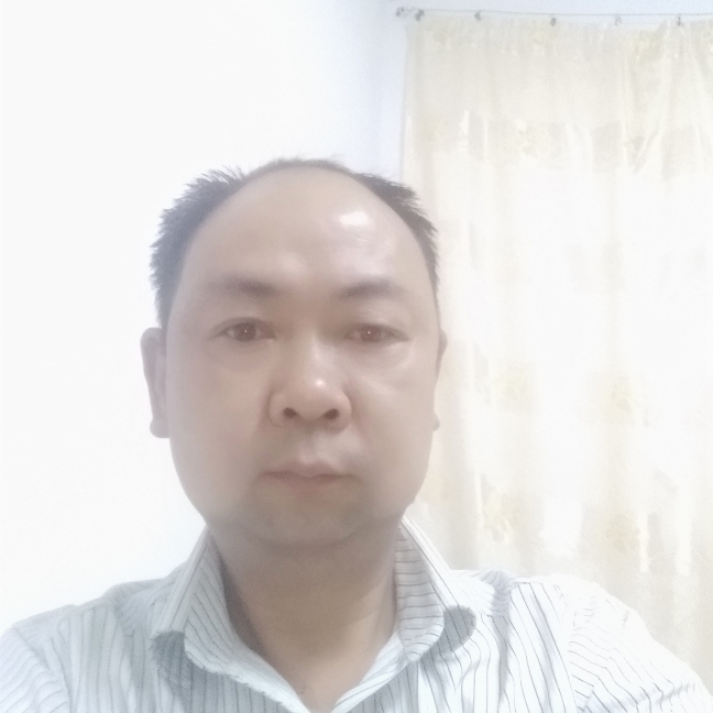 眼睛大保卫草莓的照片