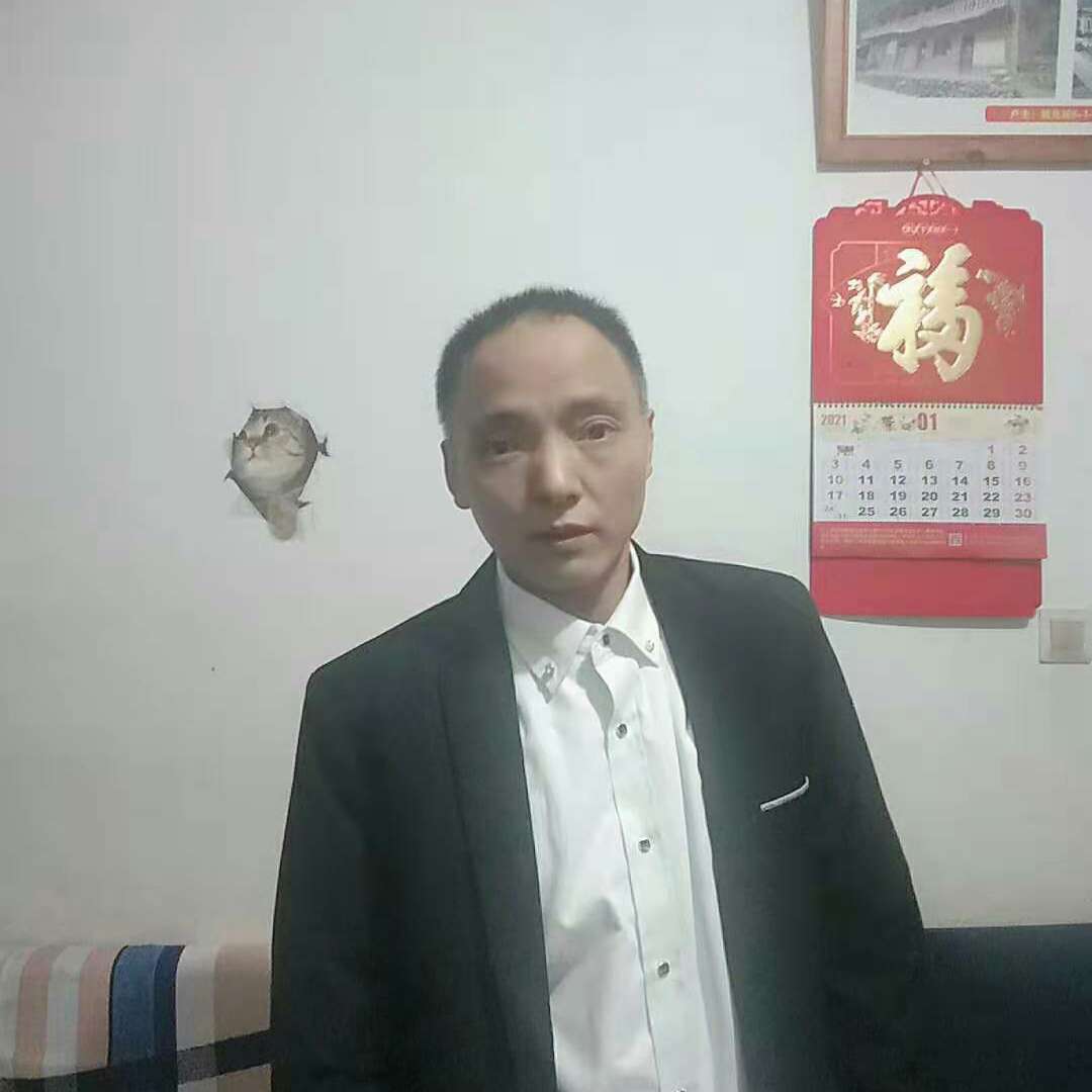帅气踢小甜瓜的照片