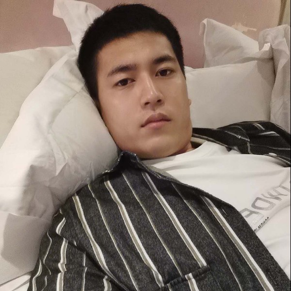 少年不满心的照片