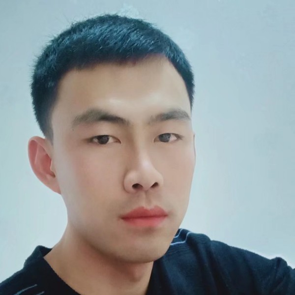 叼根烟吻你。的照片