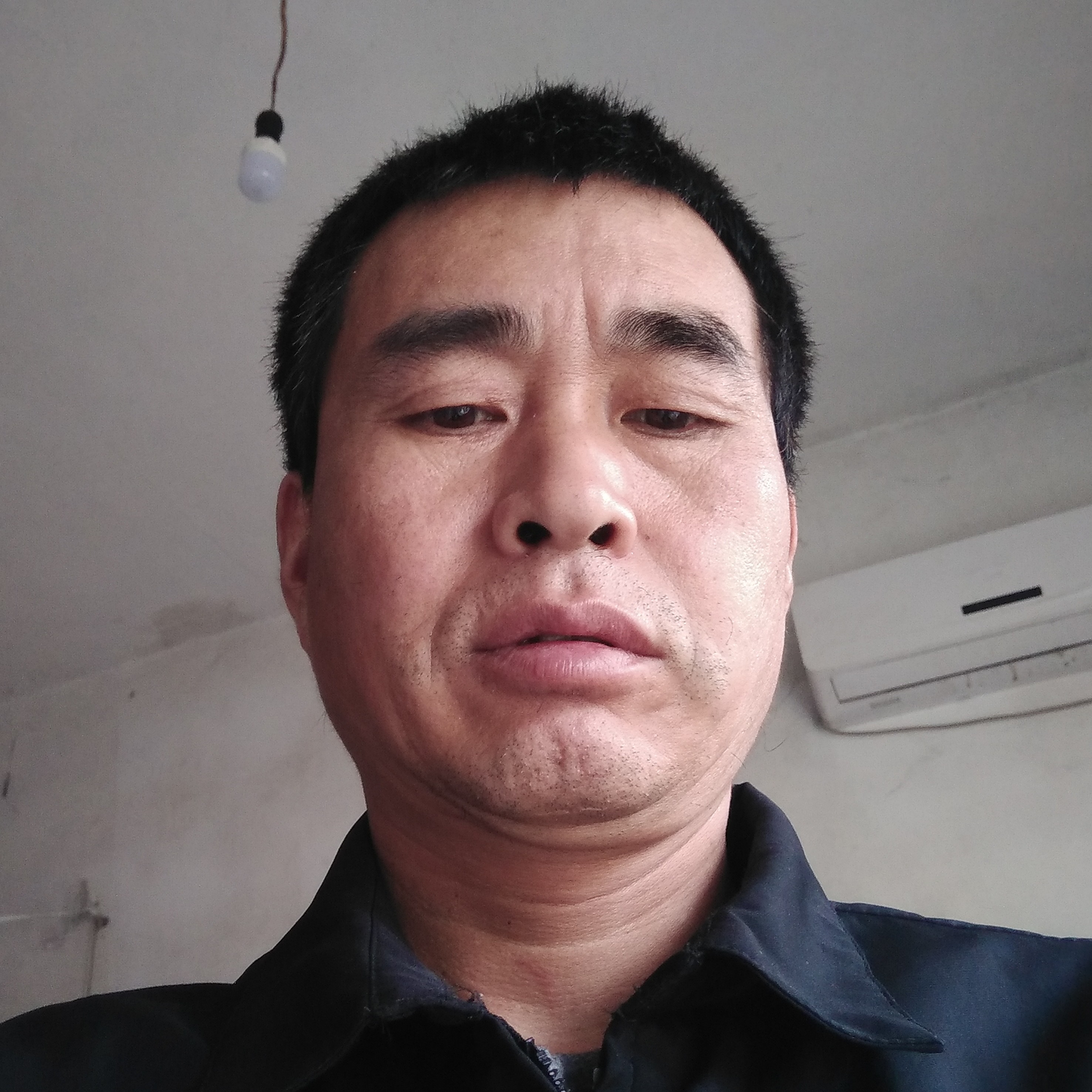 镜子放弃寒冷的照片