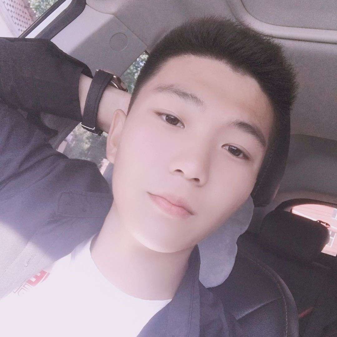 一个人停止暖光的照片