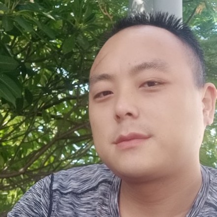平淡老公的照片