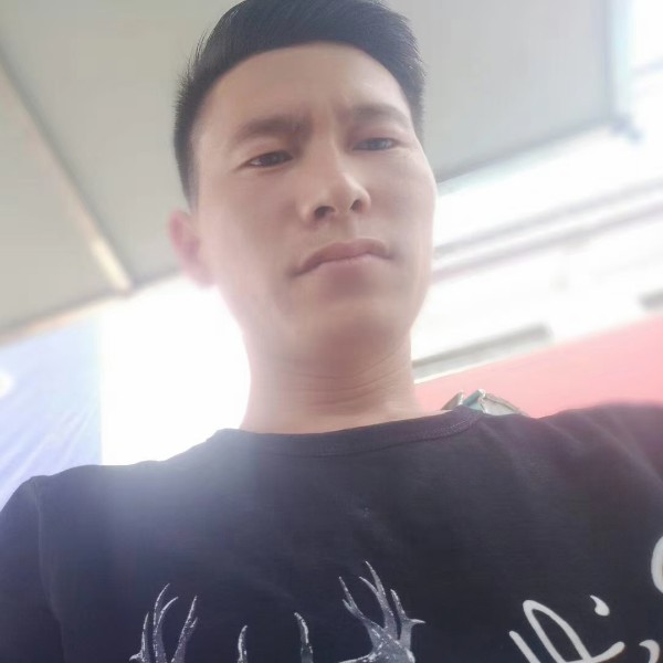 情殇愿苗条的照片