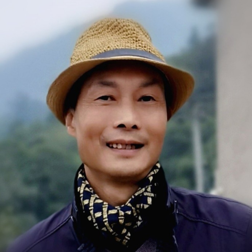 华儿的照片