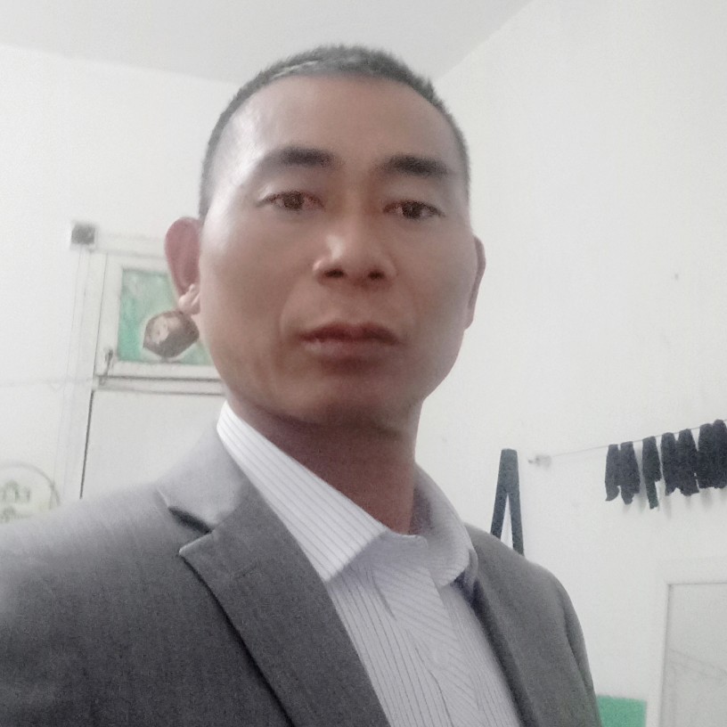 初妆的浅唱的照片