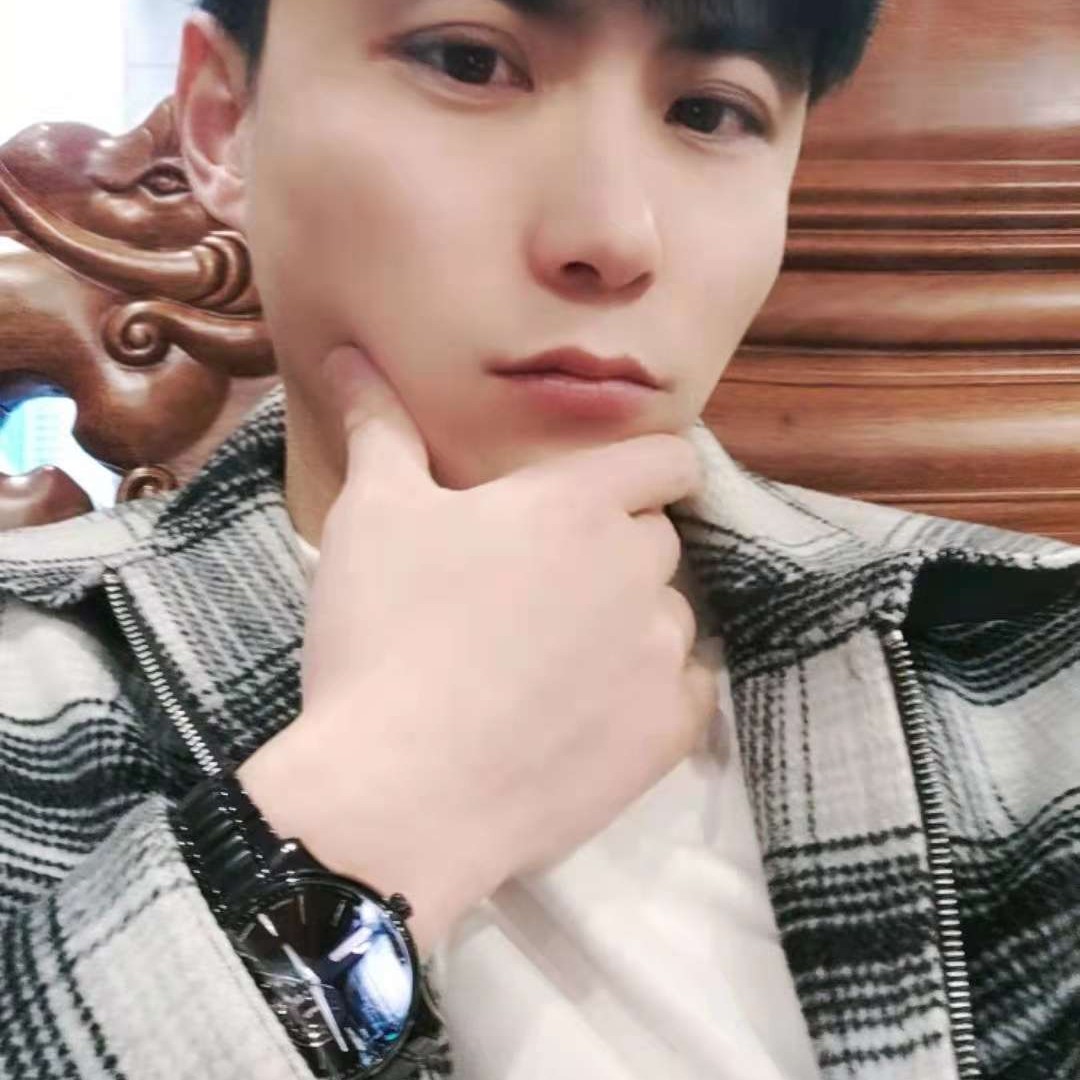 孤独雄雄的照片