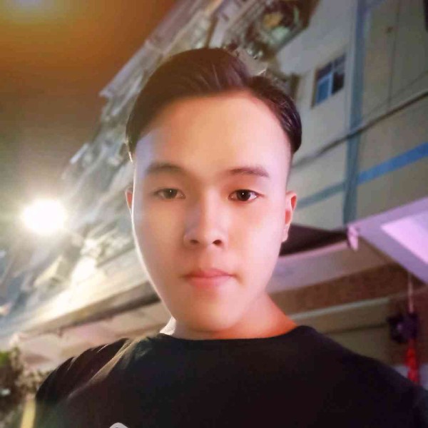 绚烂方白猫的照片