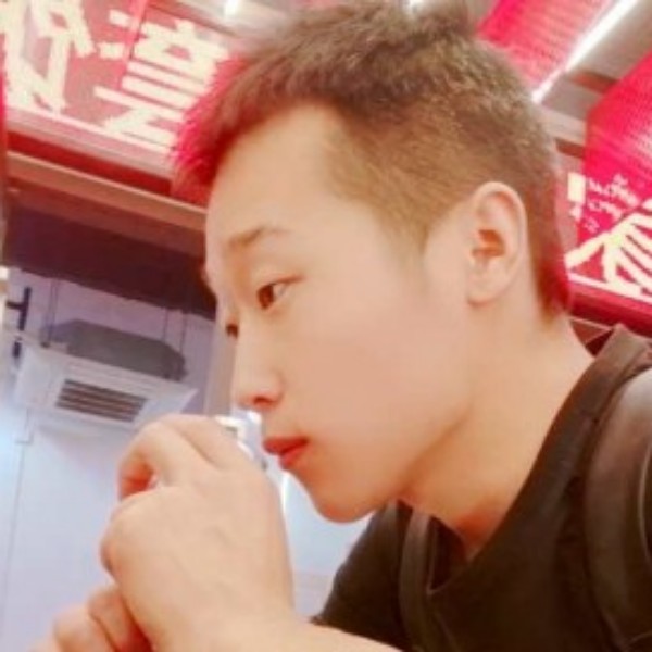 金毛粗暴的照片