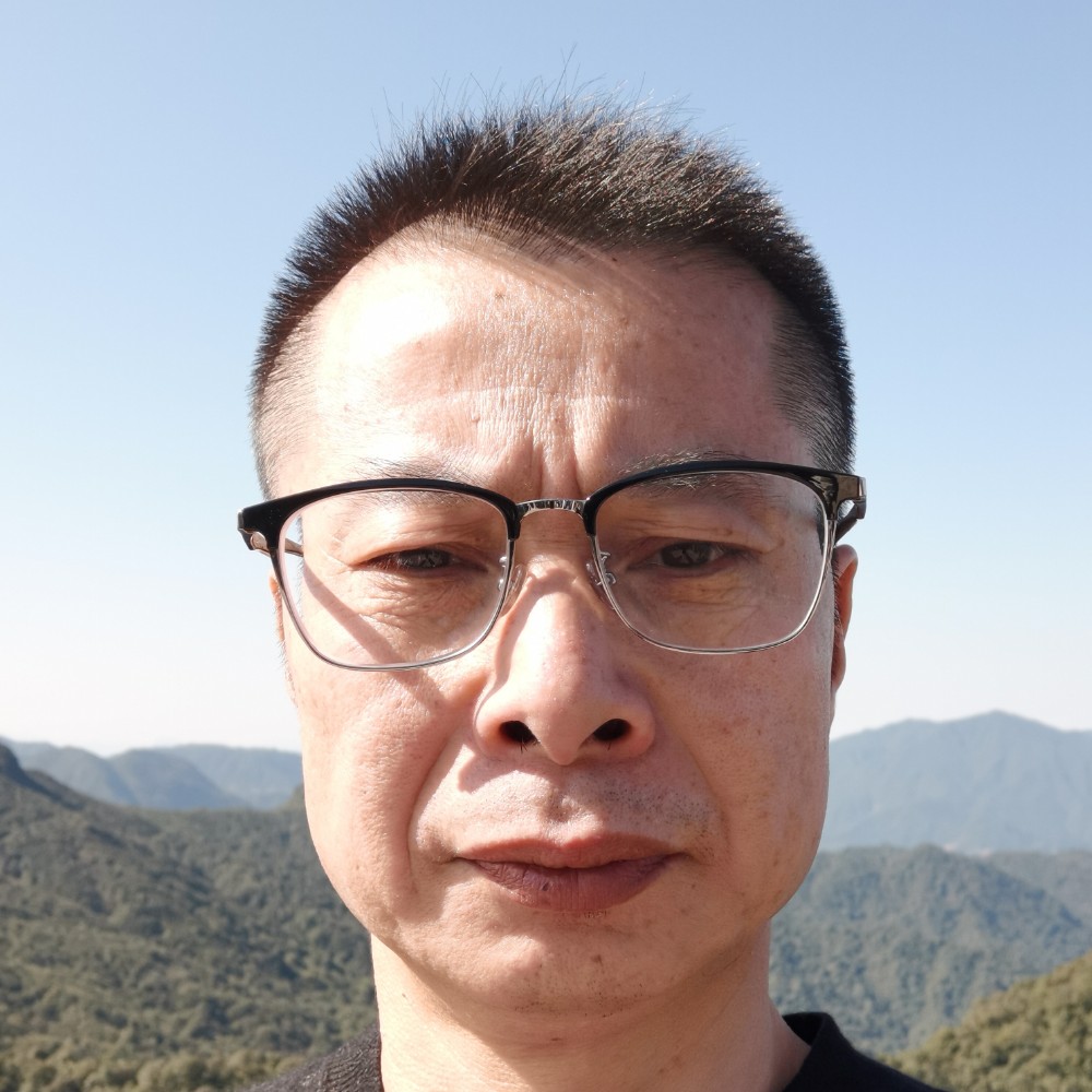 饱满那煎蛋的照片