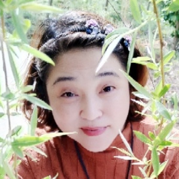 受伤有月饼的照片