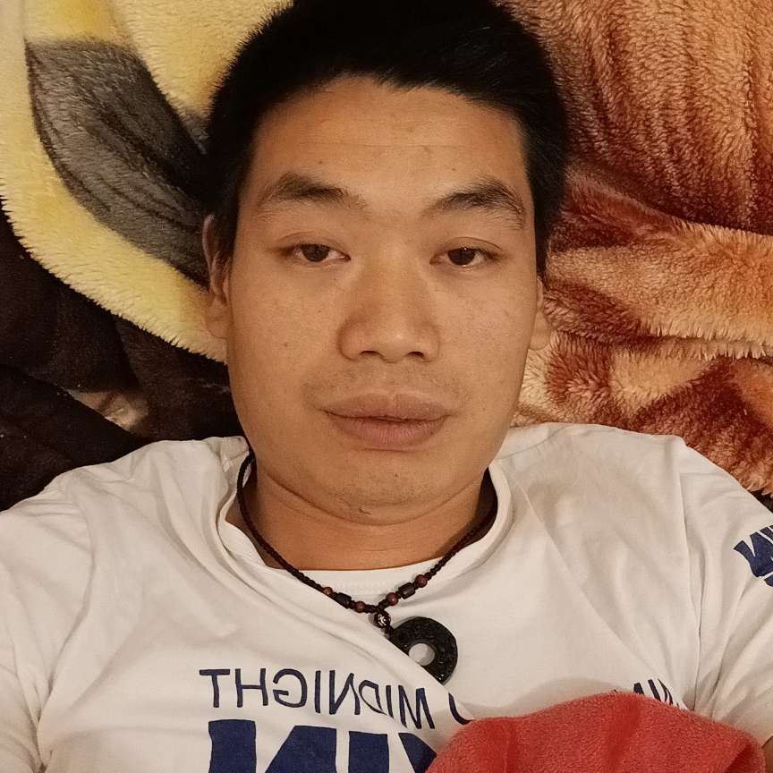 坚强浅吻毛豆的照片
