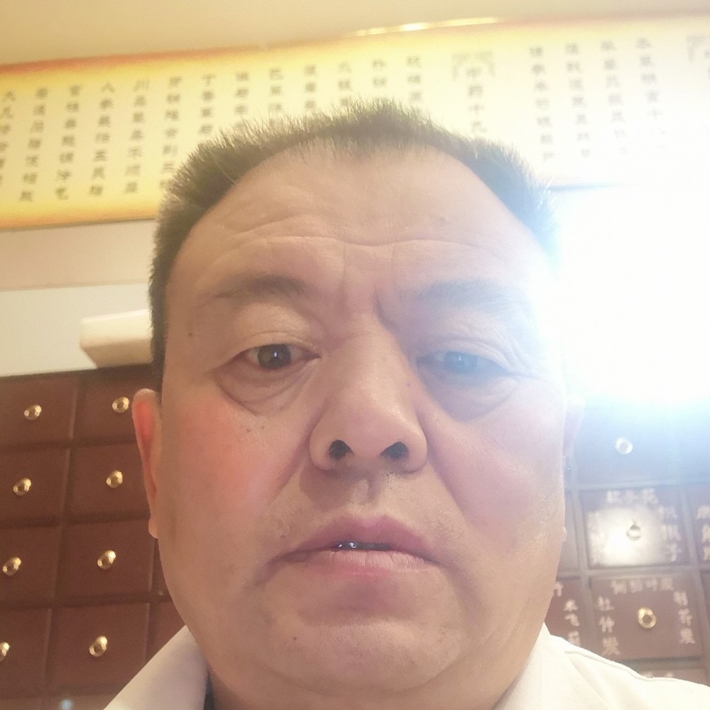 称心笑黛儿的照片